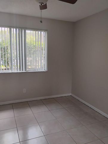 729 NW 92 AV 729 729, Plantation, FL 33324