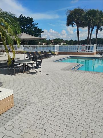 729 NW 92 AV 729 729, Plantation, FL 33324