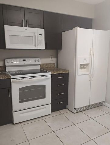 729 NW 92 AV 729 729, Plantation, FL 33324