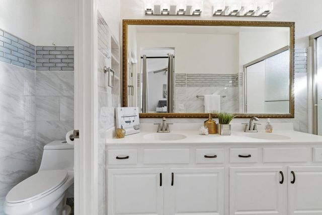 960 Kirkwood Way, Lathrop, CA 95330