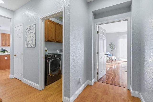 960 Kirkwood Way, Lathrop, CA 95330