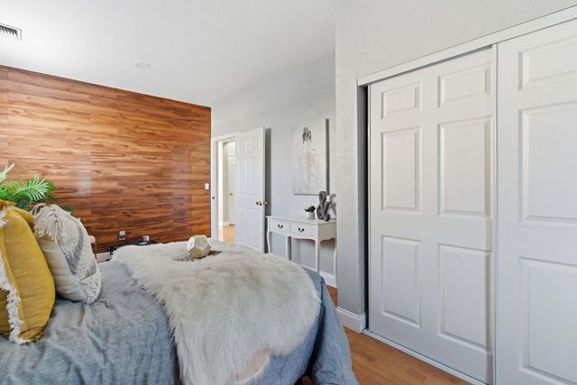 960 Kirkwood Way, Lathrop, CA 95330