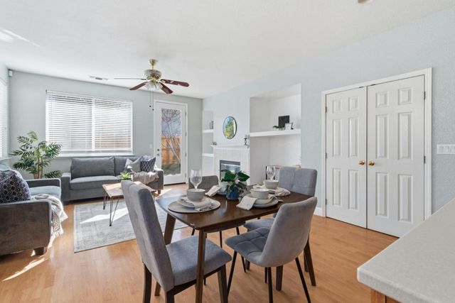 960 Kirkwood Way, Lathrop, CA 95330