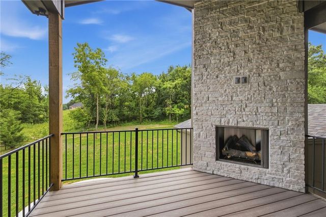 1149 Hummingbird Court, Greenwood, MO 64034
