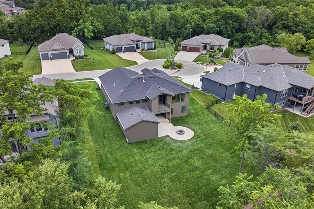 1149 Hummingbird Court, Greenwood, MO 64034