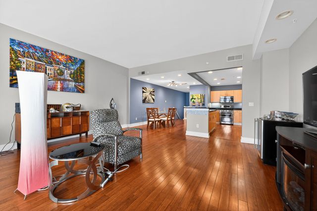 5055 Addison Circle 713, Addison, TX 75001