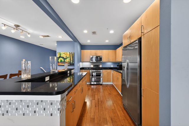 5055 Addison Circle 713, Addison, TX 75001