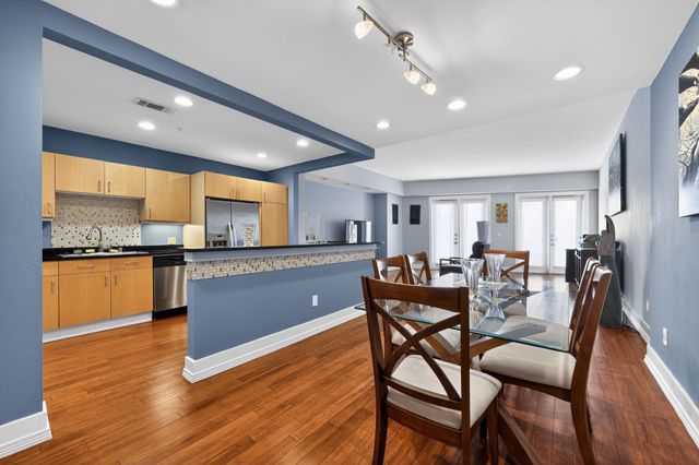 5055 Addison Circle 713, Addison, TX 75001