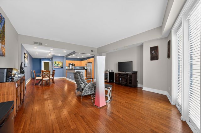 5055 Addison Circle 713, Addison, TX 75001