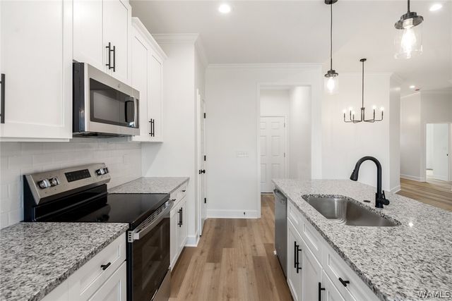 445 Creek Side Loop, Tuscaloosa, AL 35404