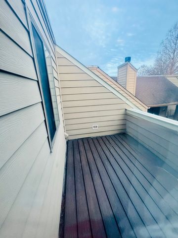 3349 Beacon Street 39, North Chicago, IL 60064