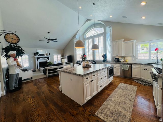 12095 S MILONA DR, Draper, UT 84020
