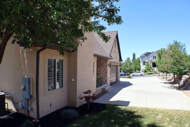 12095 S MILONA DR, Draper, UT 84020