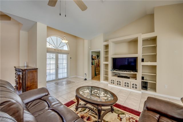 1324 NE 23rd TER, Cape Coral, FL 33909