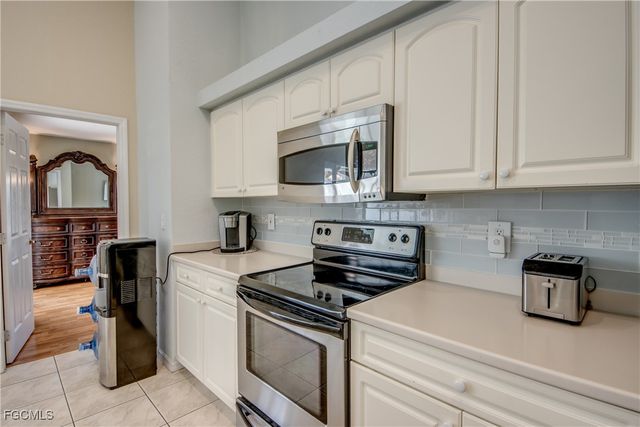 1324 NE 23rd TER, Cape Coral, FL 33909