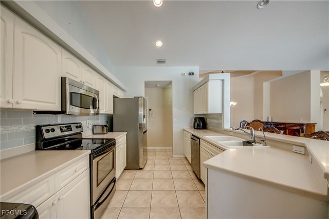 1324 NE 23rd TER, Cape Coral, FL 33909