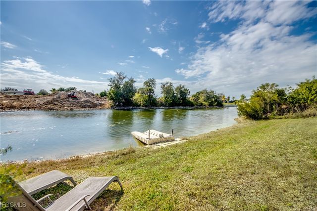 1324 NE 23rd TER, Cape Coral, FL 33909