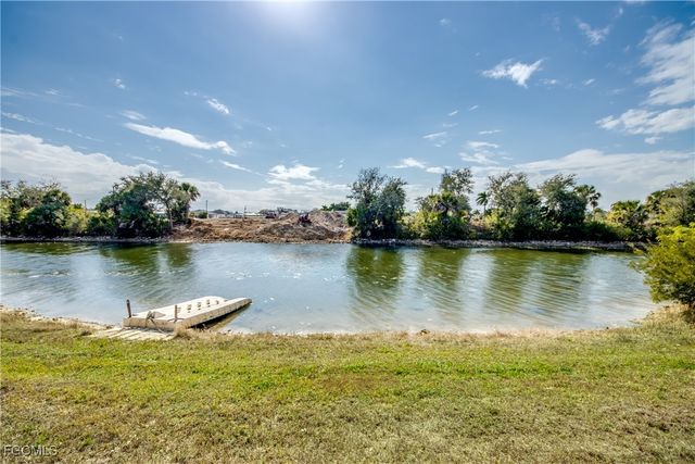 1324 NE 23rd TER, Cape Coral, FL 33909