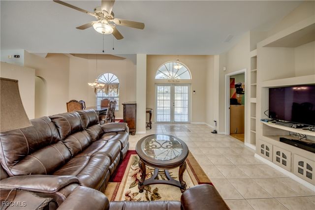 1324 NE 23rd TER, Cape Coral, FL 33909