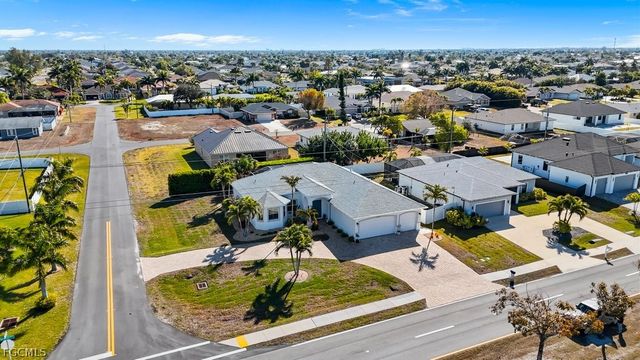 3905 Agualinda BLVD, Cape Coral, FL 33914