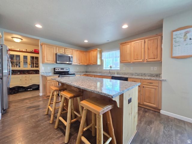 6914 S MYSTERIA LN, Midvale, UT 84047