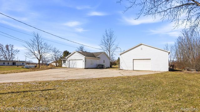 7045 Hospital Road, Tittabawassee Township, MI 48623