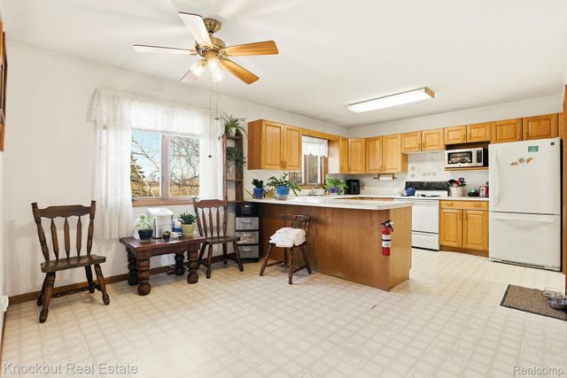 7045 Hospital Road, Tittabawassee Township, MI 48623