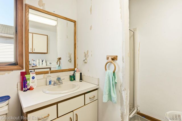 7045 Hospital Road, Tittabawassee Township, MI 48623