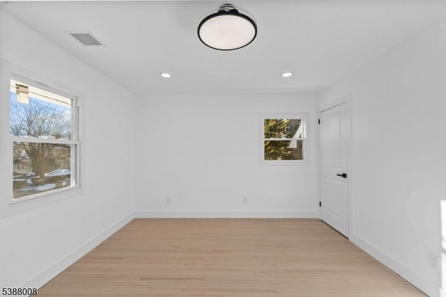 177 Rockwood Pl, Englewood City, NJ 07631