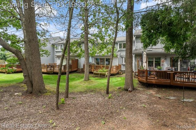 6595 Scenic Pines Court, Clarkston, MI 48346