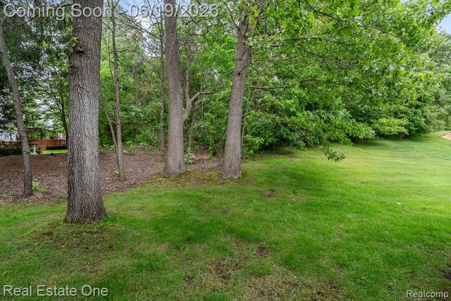 6595 Scenic Pines Court, Clarkston, MI 48346