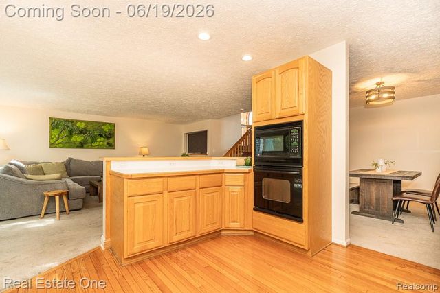 6595 Scenic Pines Court, Clarkston, MI 48346