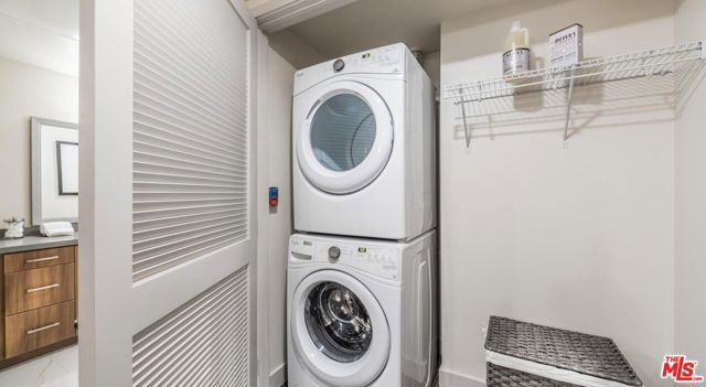 950 E 3rd Street 2228, Los Angeles, CA 90013