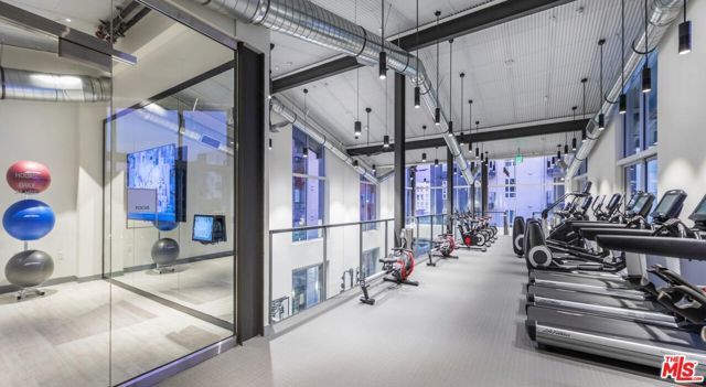 950 E 3rd Street 2228, Los Angeles, CA 90013