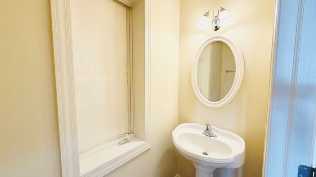 4166 S Emerald Street, Chicago, IL 60609