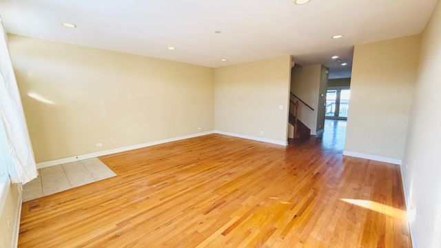 4166 S Emerald Street, Chicago, IL 60609