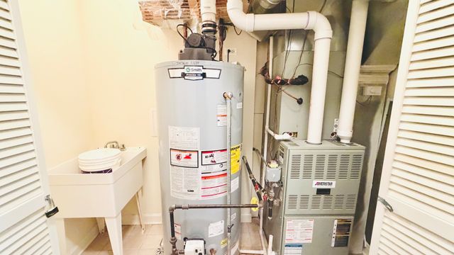 4166 S Emerald Street, Chicago, IL 60609