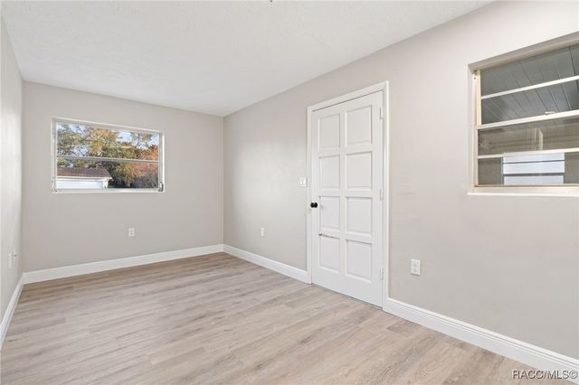 214 S Harrison Street, Beverly Hills, FL 34465