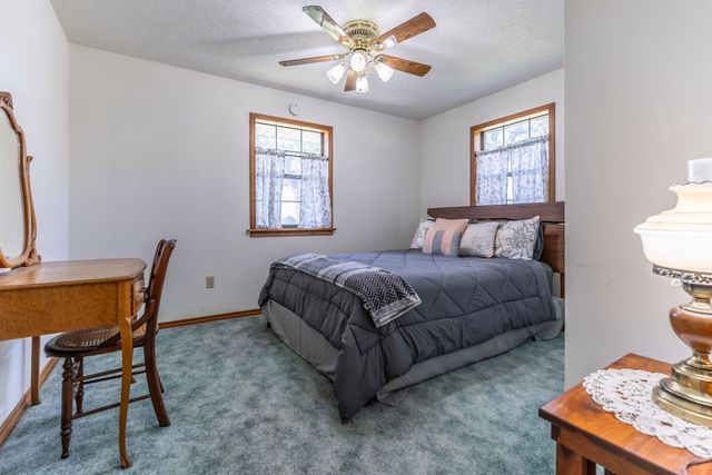 2062 N Fm 1291, Fayetteville, TX 78940