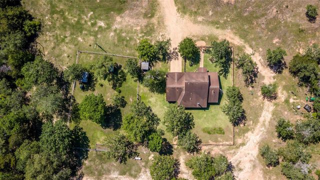 2062 N Fm 1291, Fayetteville, TX 78940