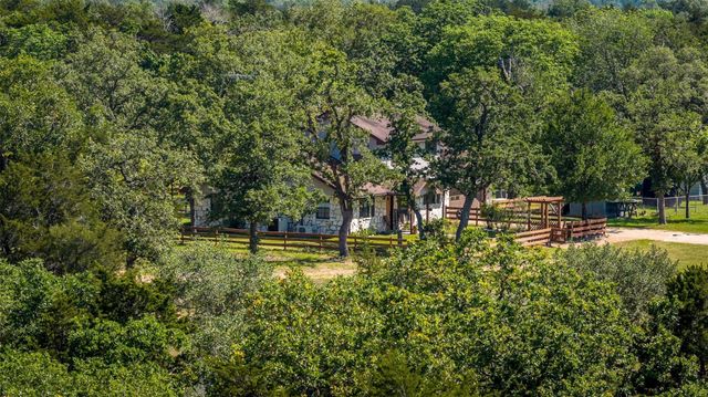 2062 N Fm 1291, Fayetteville, TX 78940