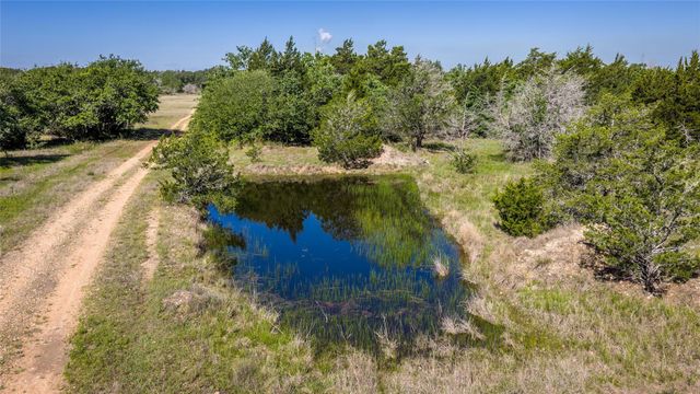 2062 N Fm 1291, Fayetteville, TX 78940