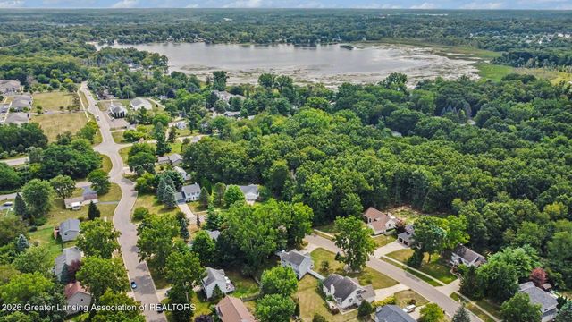 5521 Jessael Drive, Bath, MI 48808