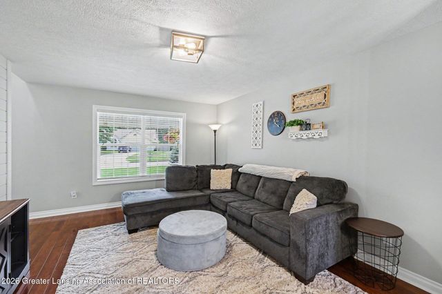 5521 Jessael Drive, Bath, MI 48808