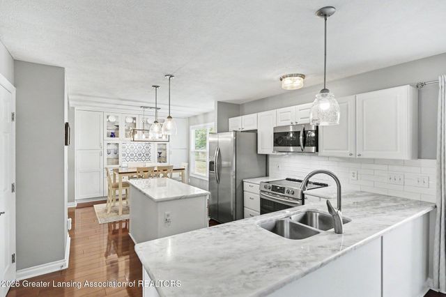 5521 Jessael Drive, Bath, MI 48808