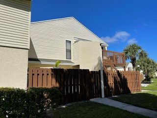 639 Executive Center Drive O-105, West Palm Beach, FL 33401