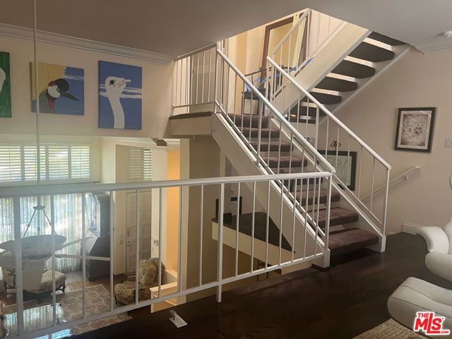 8611 Burton Way 6, Los Angeles, CA 90048