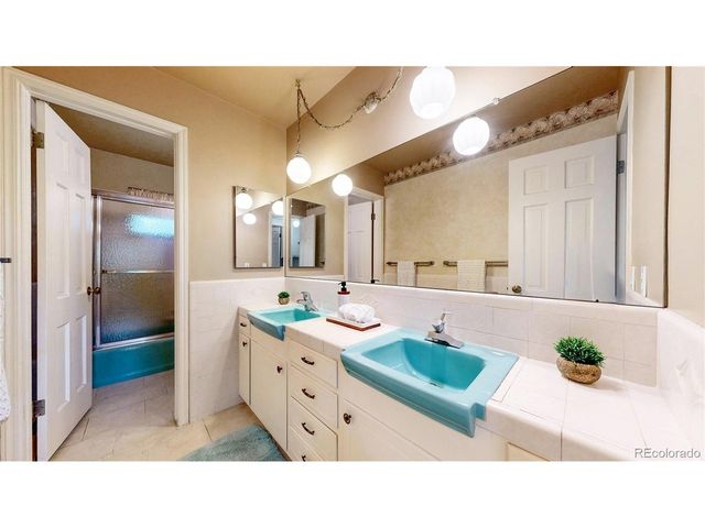 14310 Braun Rd, Golden, CO 80401