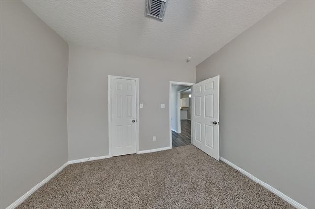 121 Warbonnet Drive, Conroe, TX 77304