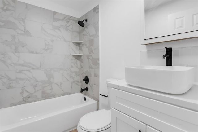 621 85TH AVENUE N, St Petersburg, FL 33702